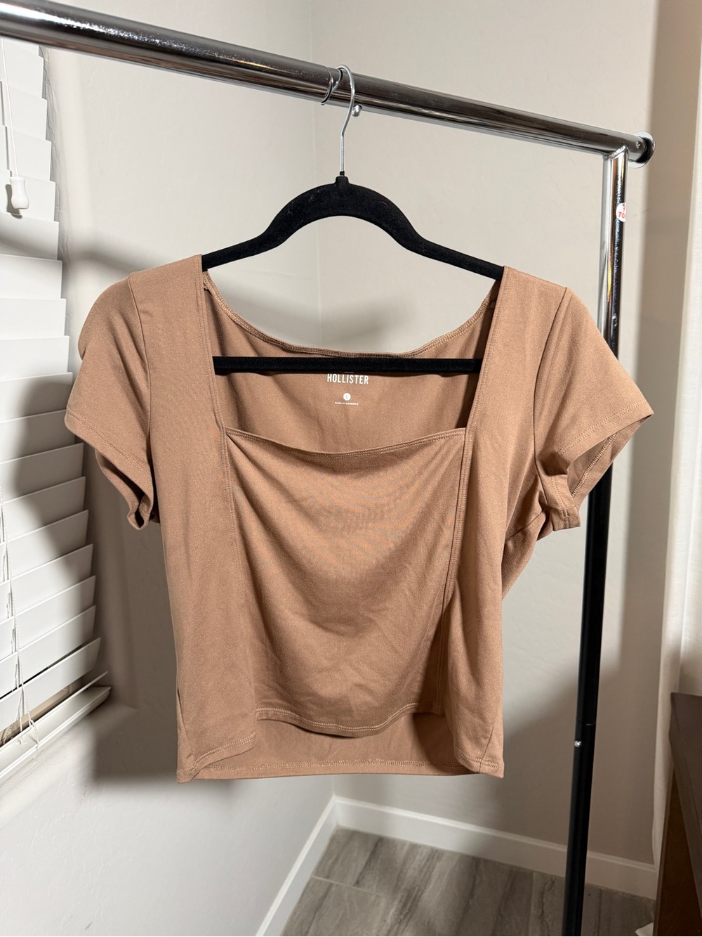 Hollister Cropped Square Neck Short Sleeve Top - Tan